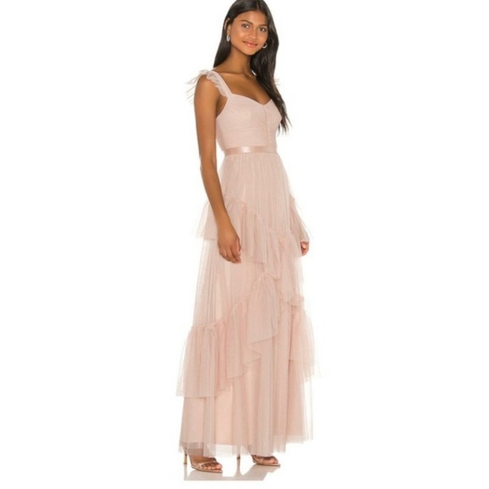 NWT Bcbgmaxazria tiered ruffle gown, xxs in bare pink